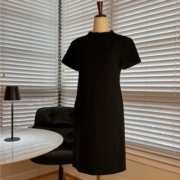 Theory black dress with short sleeves and mock neck - Size 2 - Small - Picture 7 of 10